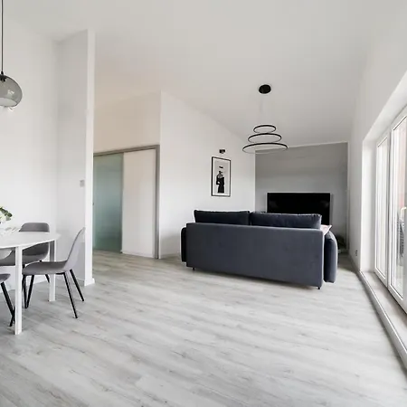 Blazeja Modern By Bookinghost Poznan